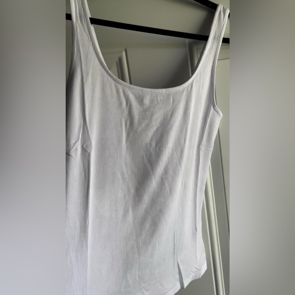 NWT LETT AMAZING Naples Microrib White Faint Shimmer Square Scoop Neck Tank Top - Picture 5 of 17